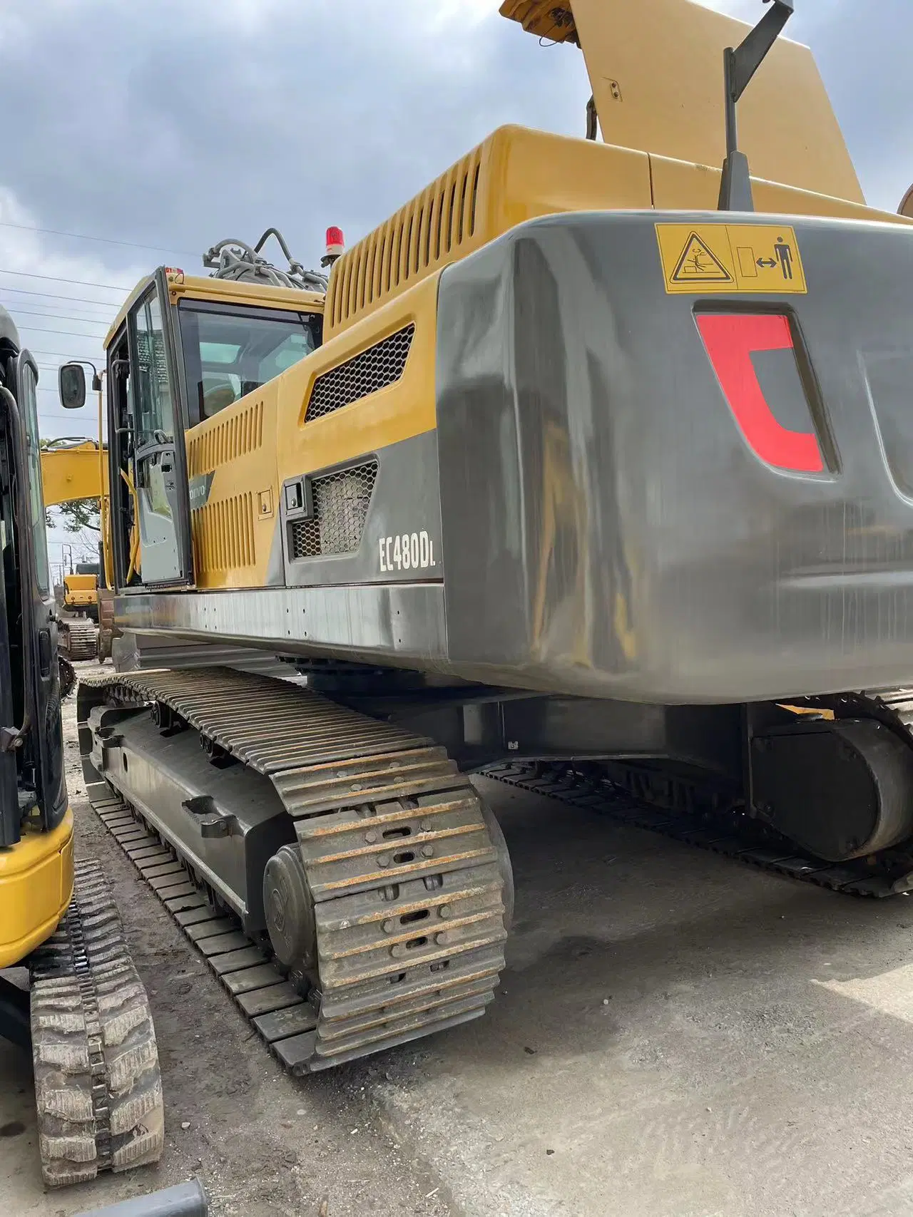 Used Large-Size Volvo Ec480 Excavator with Low Working Hours