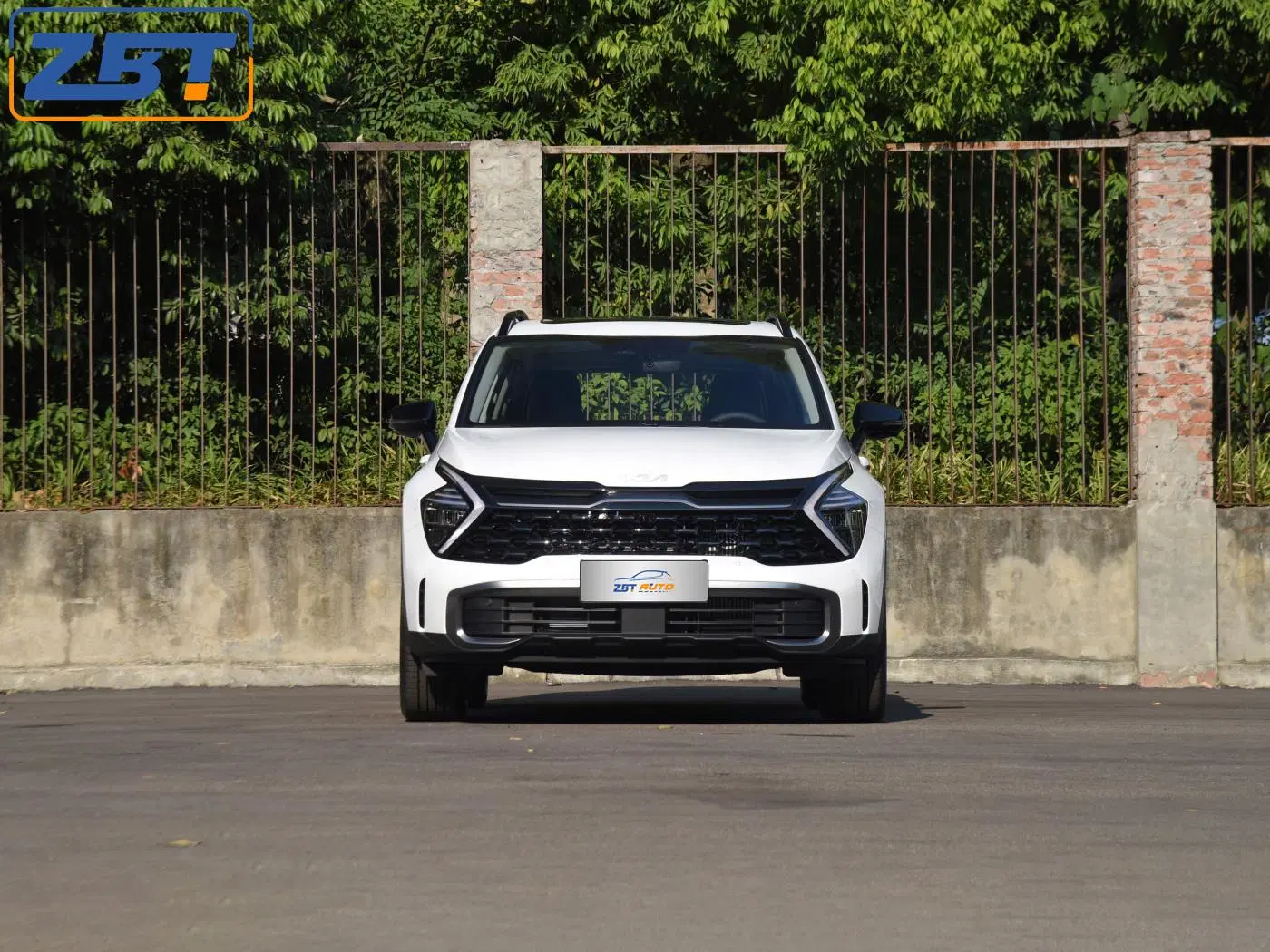 Vus intermédiaire essence KIA Sportage 2.0t conduite à gauche 5 Sièges voitures hybrides essence d'occasion de tourisme