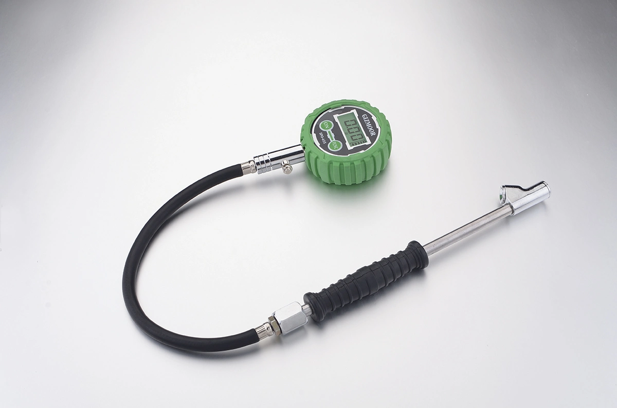 Wide Voltage Stabilizing Range Tire Pressure Gauge for Engine Control