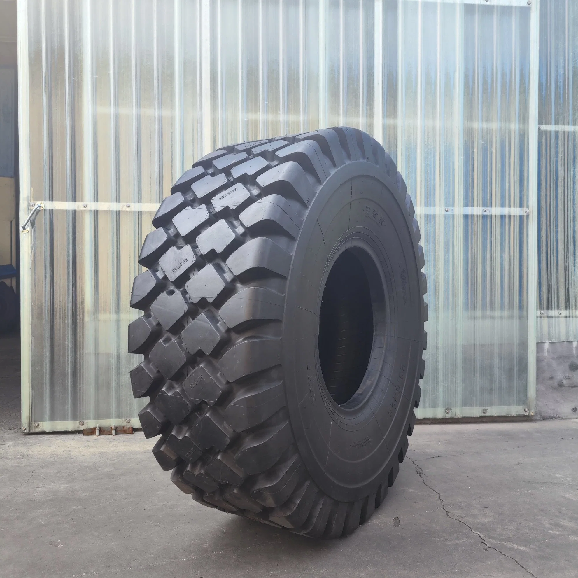 Double Horse Engineering OTR Tyres off The Road Tyre A777 20.5r25 Industrial Construction Tire Factory Low Price Forklift Loader Tire