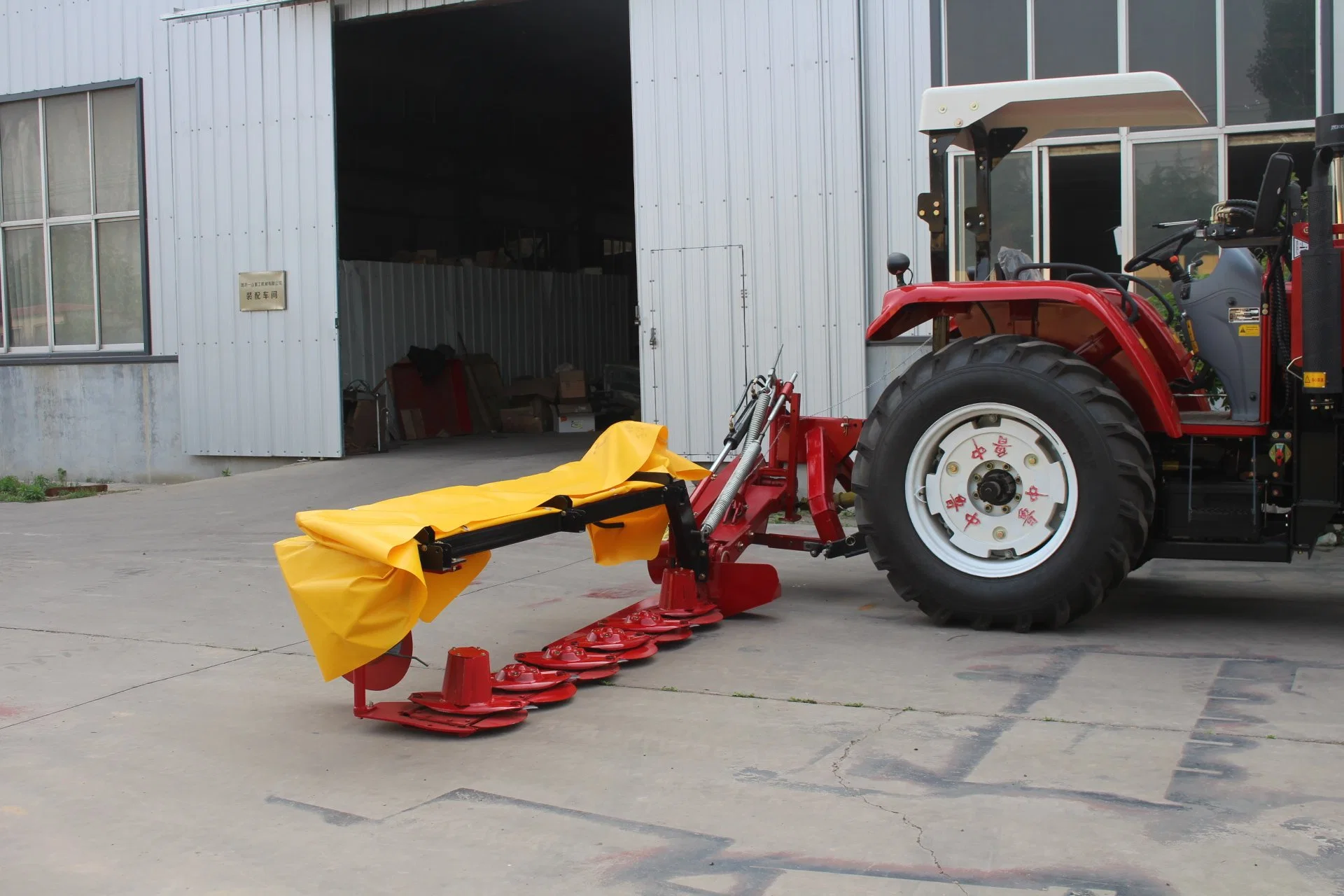 Hot Sales Agricultural Tractor Mini Lawn Hay Rotary /Garden Grass Disc Mower/Lawn Mower with CE