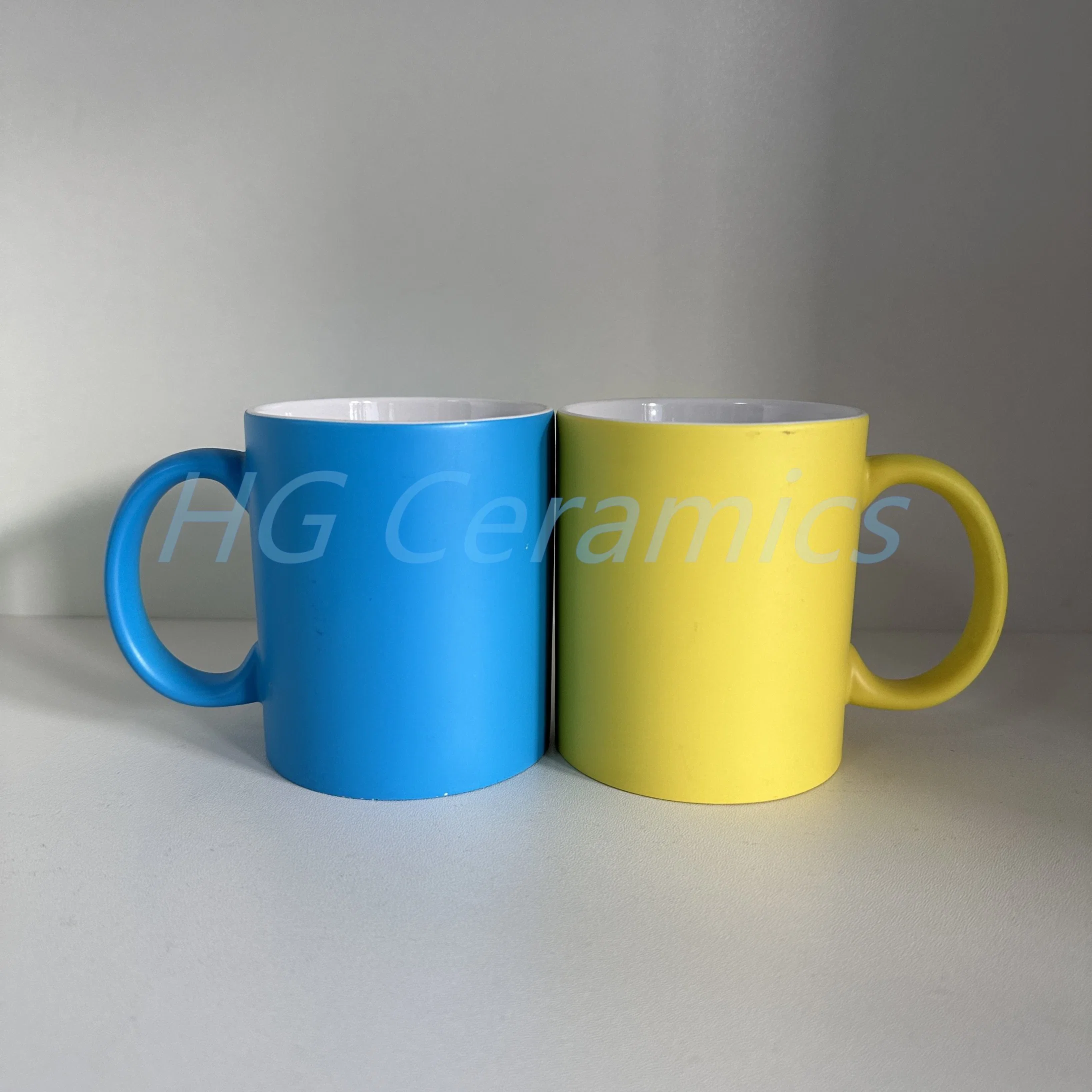 Precio de fábrica Fluorescent Sublimation Neon Color Mango tazas de café para Promoción Regalo