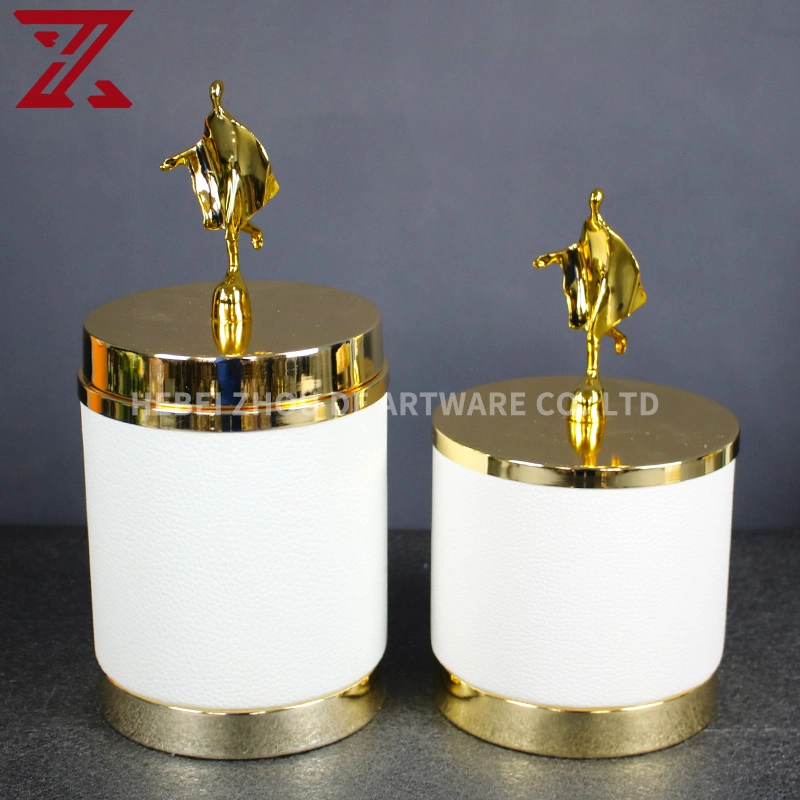 Wholesale/Supplier Luxury Leather Crafts Ornament Set Furnishing White Metal Art Vase Candle Holder for Home Decoration