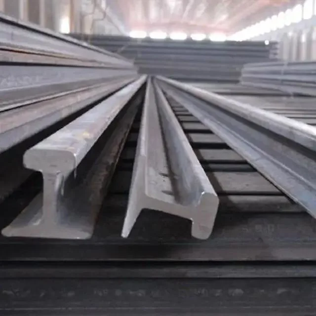 Rail de guidage de chemin de fer léger/lourd prix d'usine Rail/Crane Rail Rails de meilleure qualité Les rails de rebut la voie de chemin de fer métallique rails en acier