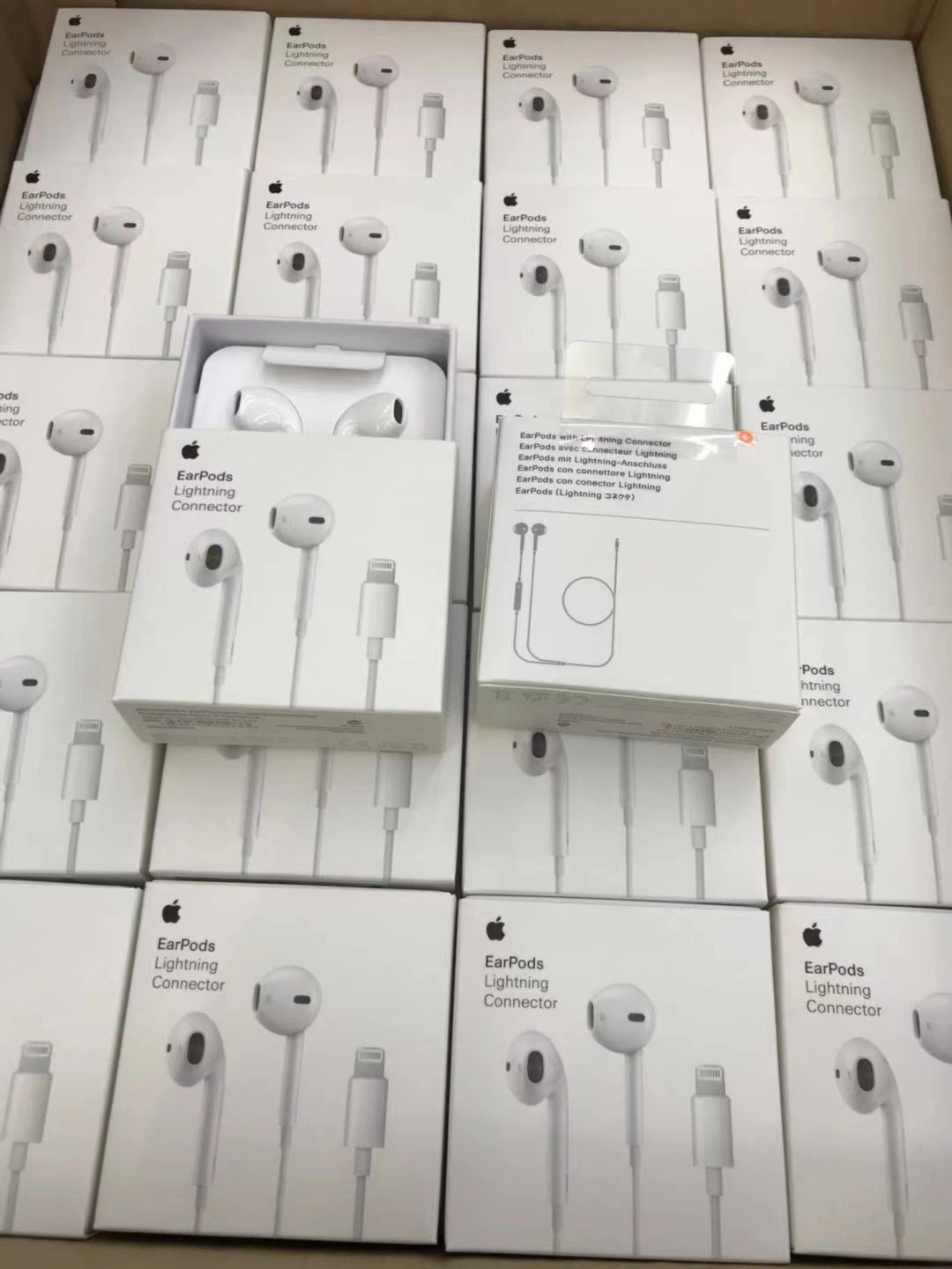 Wholesale/Supplier Earpods Lighting Connector in-Ear Headphones for iPhone with Factory Price Fast and Cheap Shipment for Phone Accessories