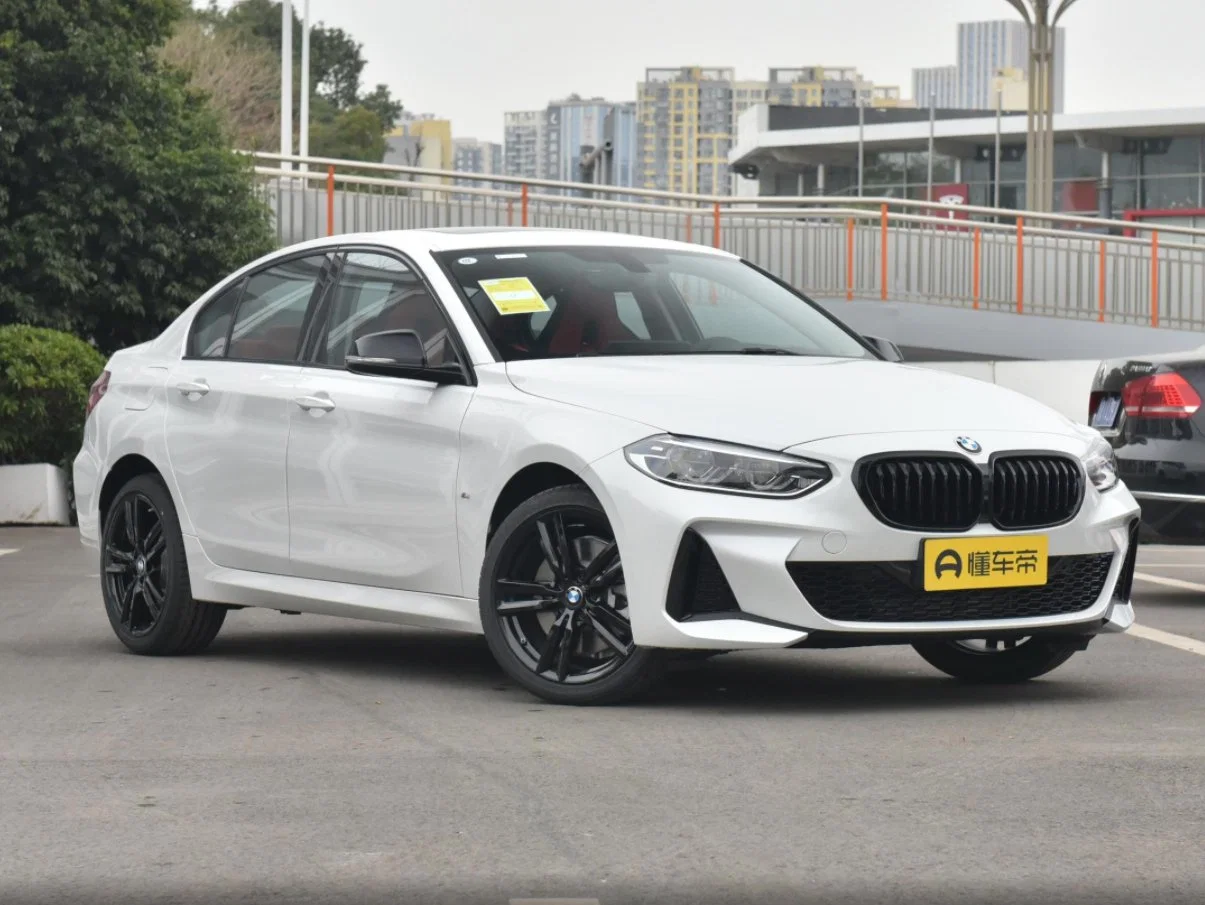 BMW 1 серии 2023 125I M Sport Edition Мода вне помещений Оптовой автомобиль с бензиновым двигателем