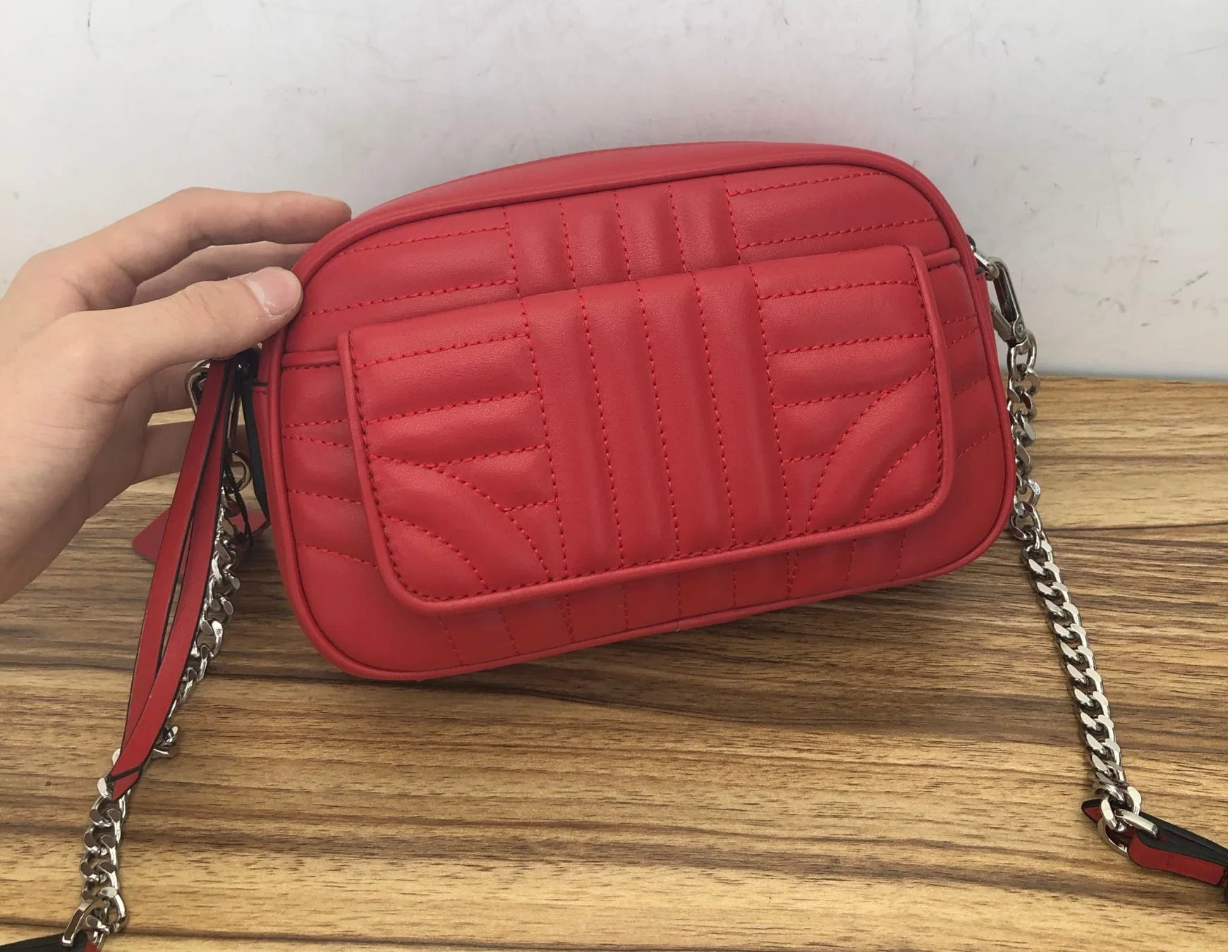 Heiße Verkäuferin Frauen Polsterungstüte Gesteppte Tasche Damen Frau Geschenk-Shopping Lebensmittelgeschäft Reise Arbeitsbüro Damen Tasche Mode PU Leder Tasche Schulterhandtasche mit Quilting