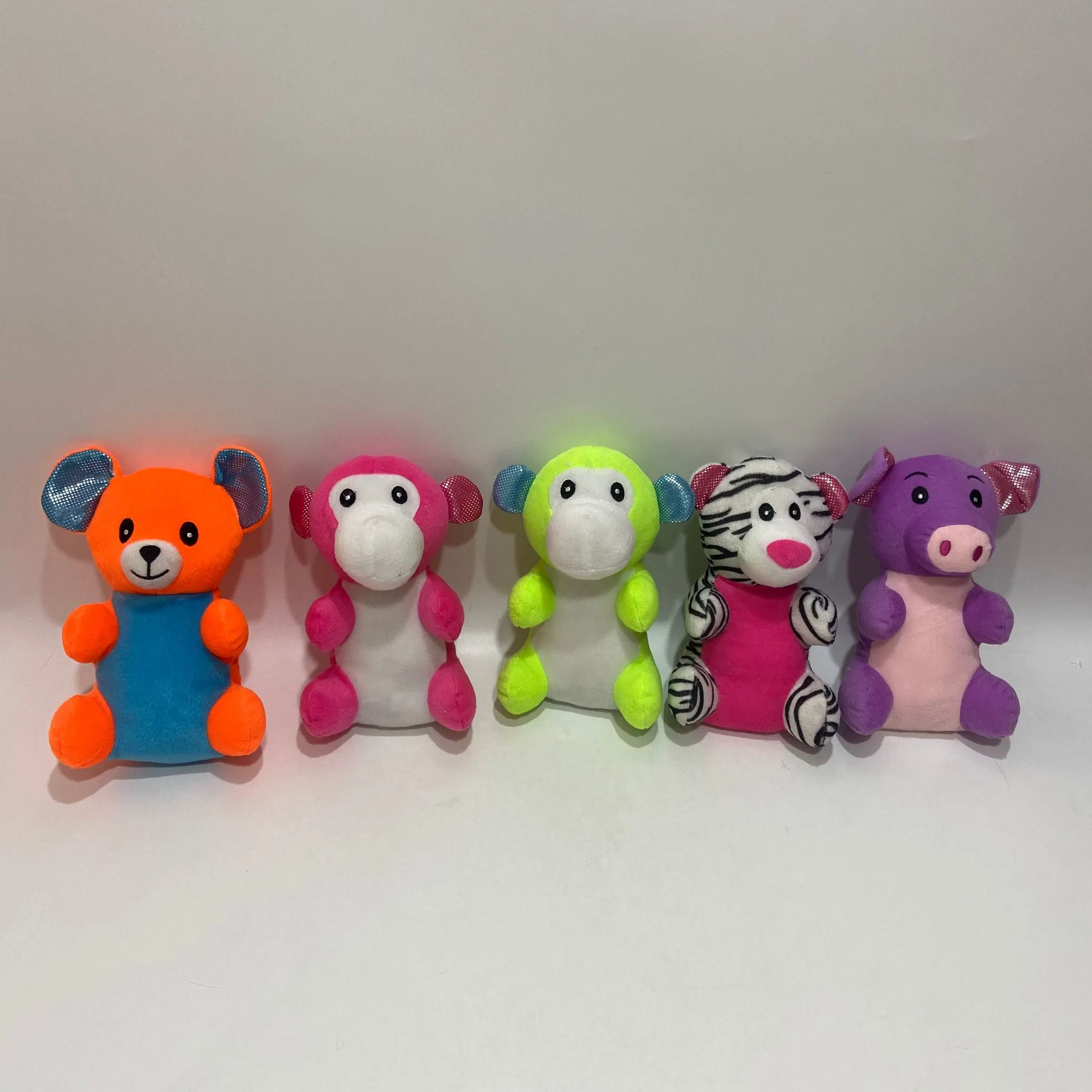 20 cm barato o sortido de Pelúcia Plush brinquedos para máquina de garras para o parque de diversões