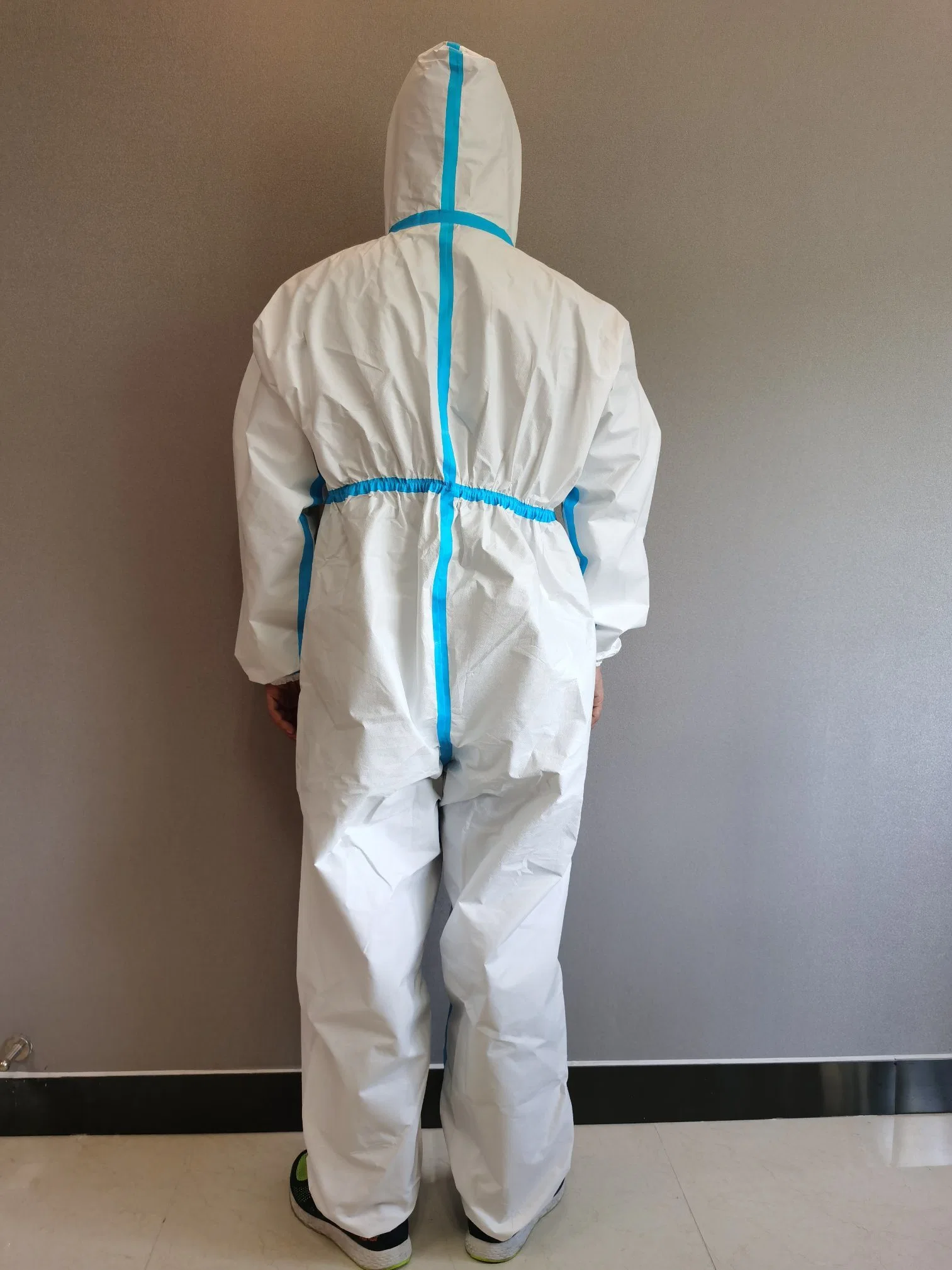 Professional Factory Price Anti-Bacterial Safety Coverall Disposable Protective Clothing Suit Uniform Non-Woven Protective Clothing Overall