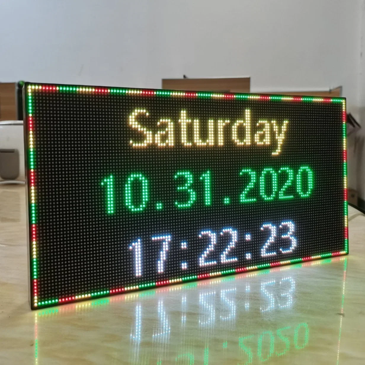 Cvtat A1 LED Billboard Indoor Full-Color Programmable LED Sign Advertising Sign Board Scrolling Message Display Full Color P2.5 Indoor 320*160mm LED Display