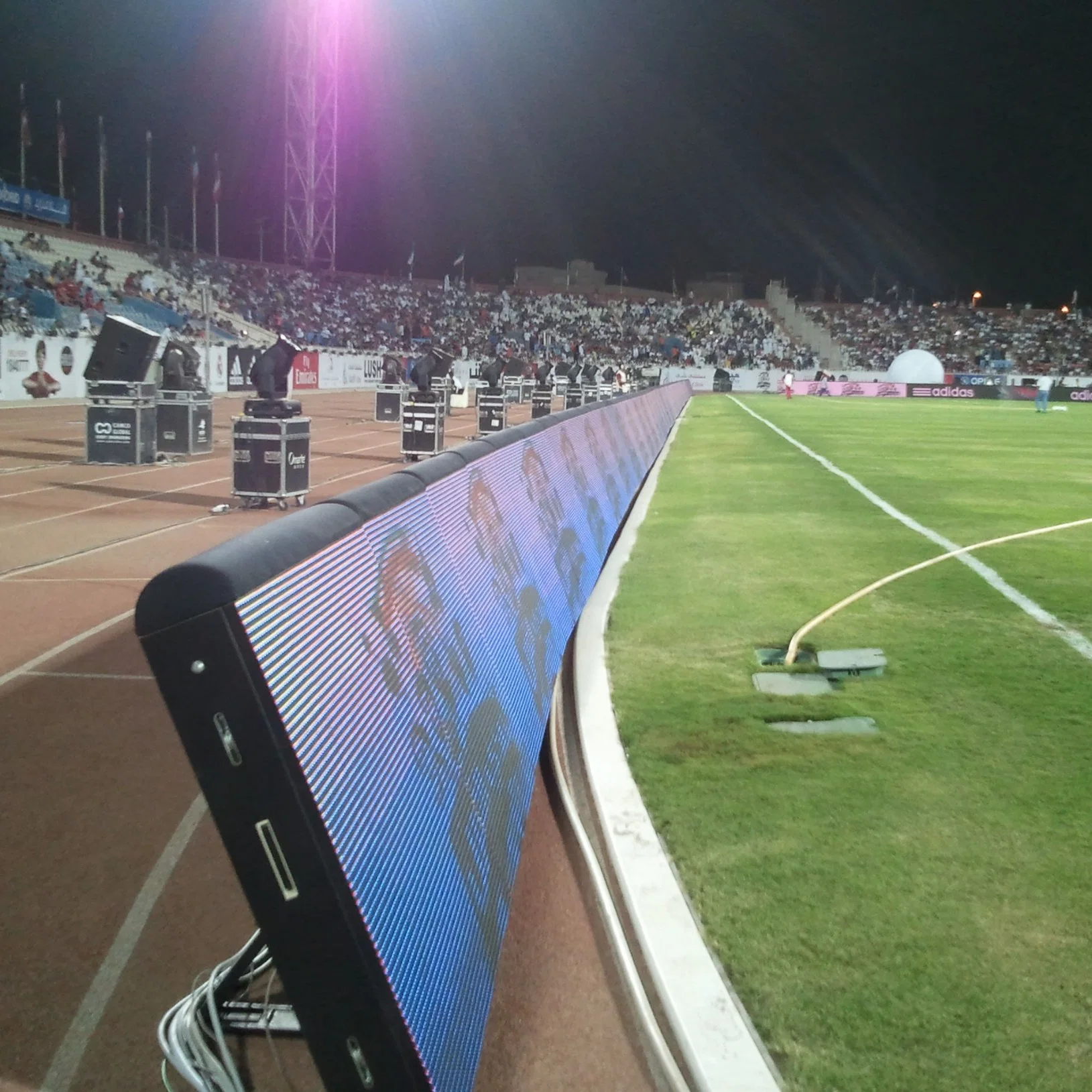 Le stade de football de plein air bannière de l'écran à affichage LED P8 P10 Affichage LED de la publicité de périmètre