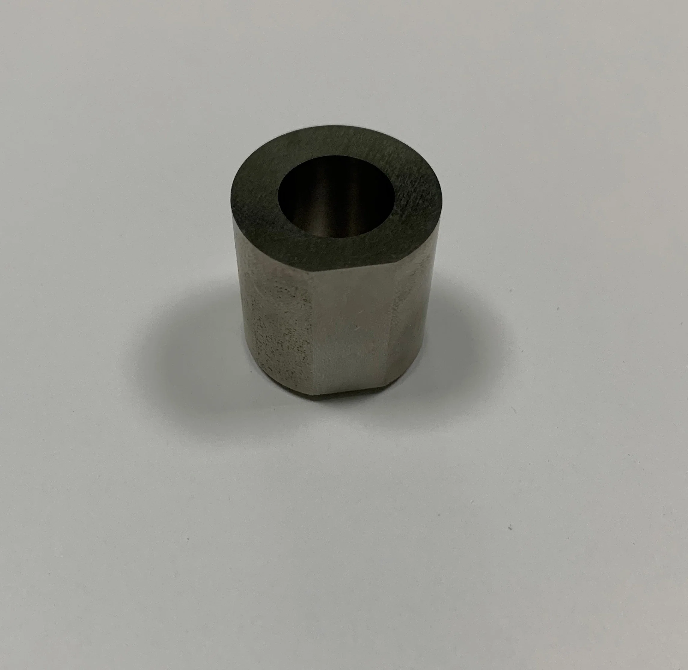 China Manufacturer of Bushing and Sleeves Mold Dies Case with Shoulder Mold Compoents Parts