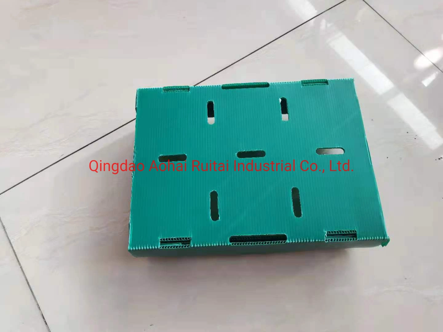 Green Lightweight PP Corrugated Hollow Plastic Storage Box Packaging Box