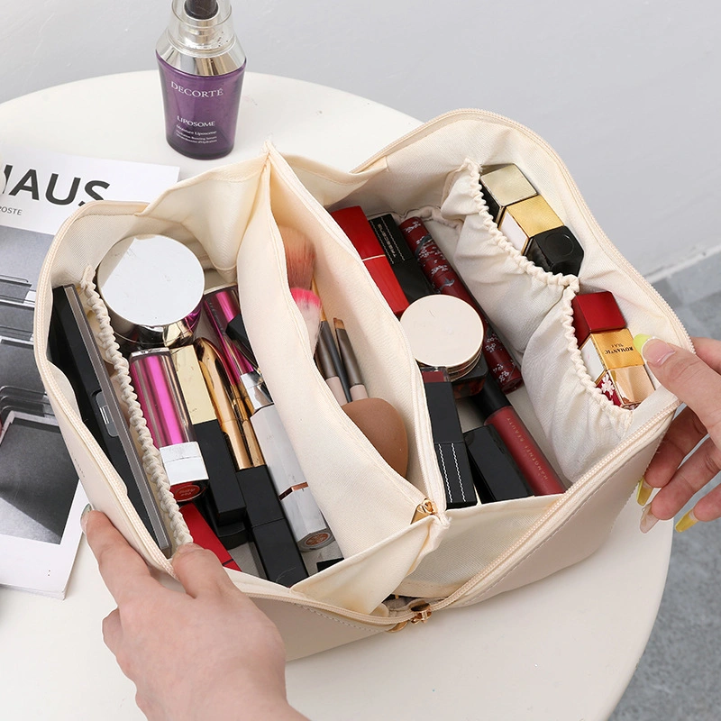 Personalisierte bunte kleine Make-up-Tasche PU Reise Kosmetiktasche tragbar Wasserfeste Kosmetiktasche Für Die Reinigung
