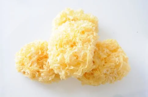 High quality/High cost performance  Dried White Fungus Snow Fungus Factory Price Whole Tremella