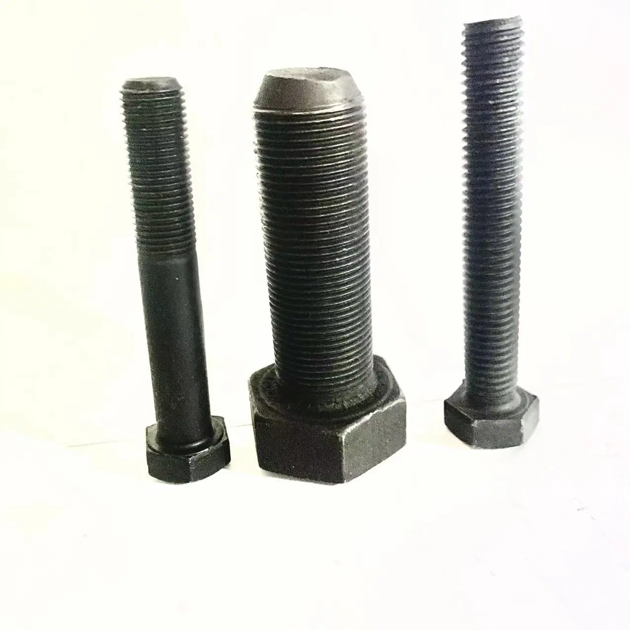 High-Quality DIN M16X30-1000 Hexagon Bolts