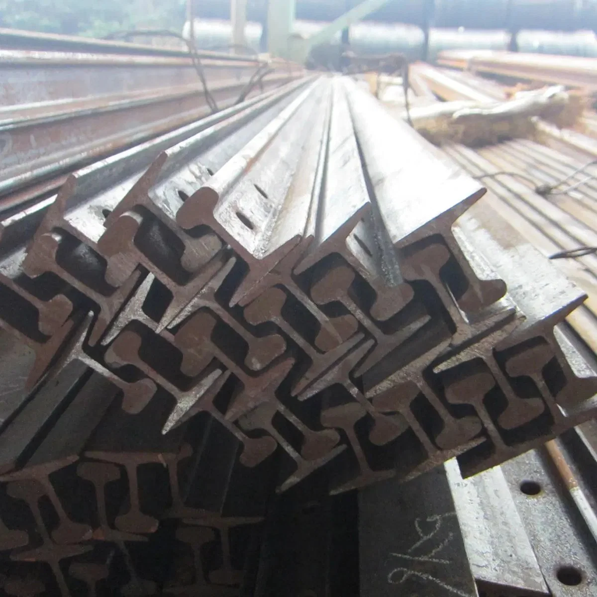 Heavy Industrial Rail Track Used Rail Steel Main Component of Railway Track and Track Circuit Q275 20mnk Rail Steel