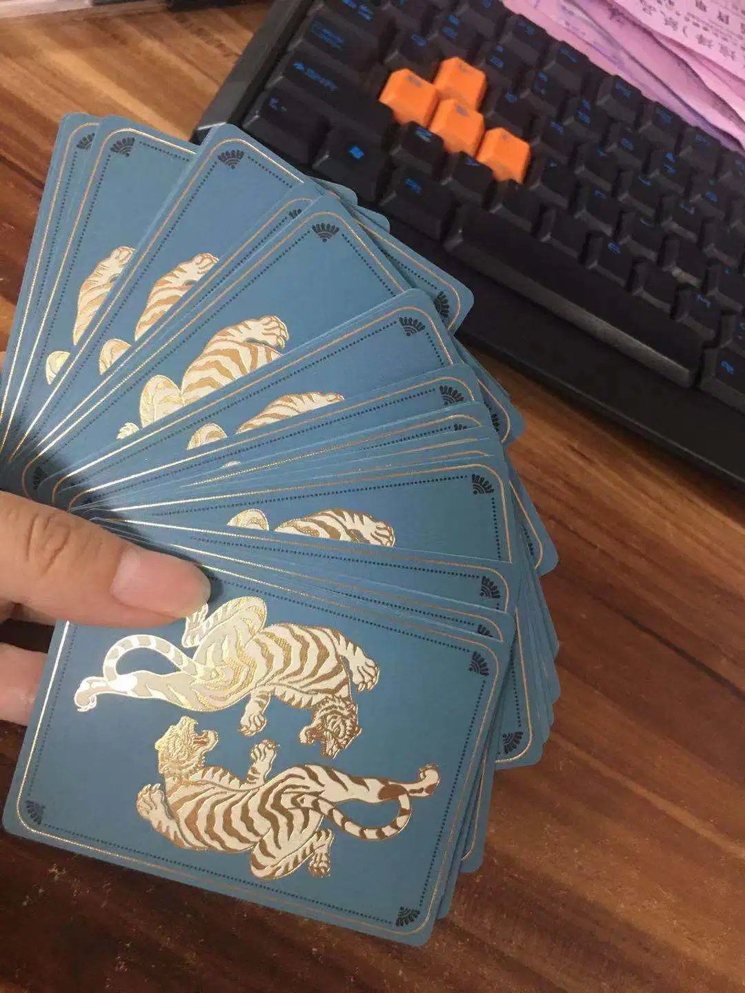 Wasserdichte Plastikspielkarten Custom Poker Karten 63 * 88 mm spielen Karte