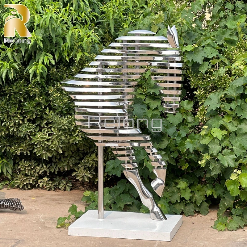 Hochwertige Spiegel Poliert Edelstahl Tier Skulptur Life Size Statue Des Pferdes Aus Metall