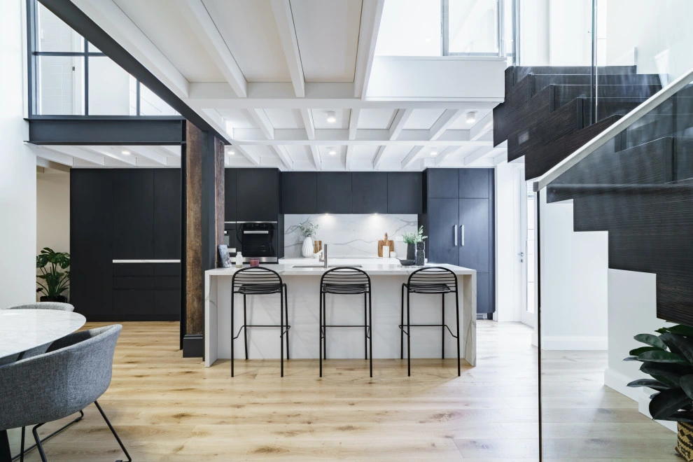 Las ventas de laminado en caliente popular moderna cocina modular negro sin cerco modernos gabinetes de cocina