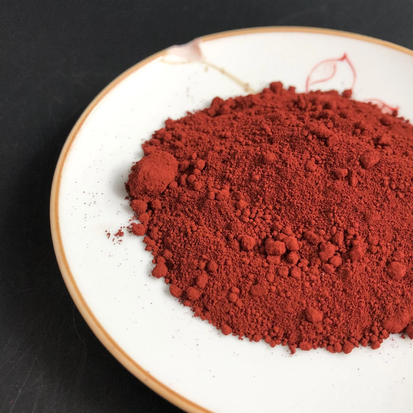 R130 Red Iron Oxide Raw Material Factory Supply CAS No. 1332-37-2 Colorful Synthetic Iron Oxide Red Yellow Black Pigment for Concrete Paving