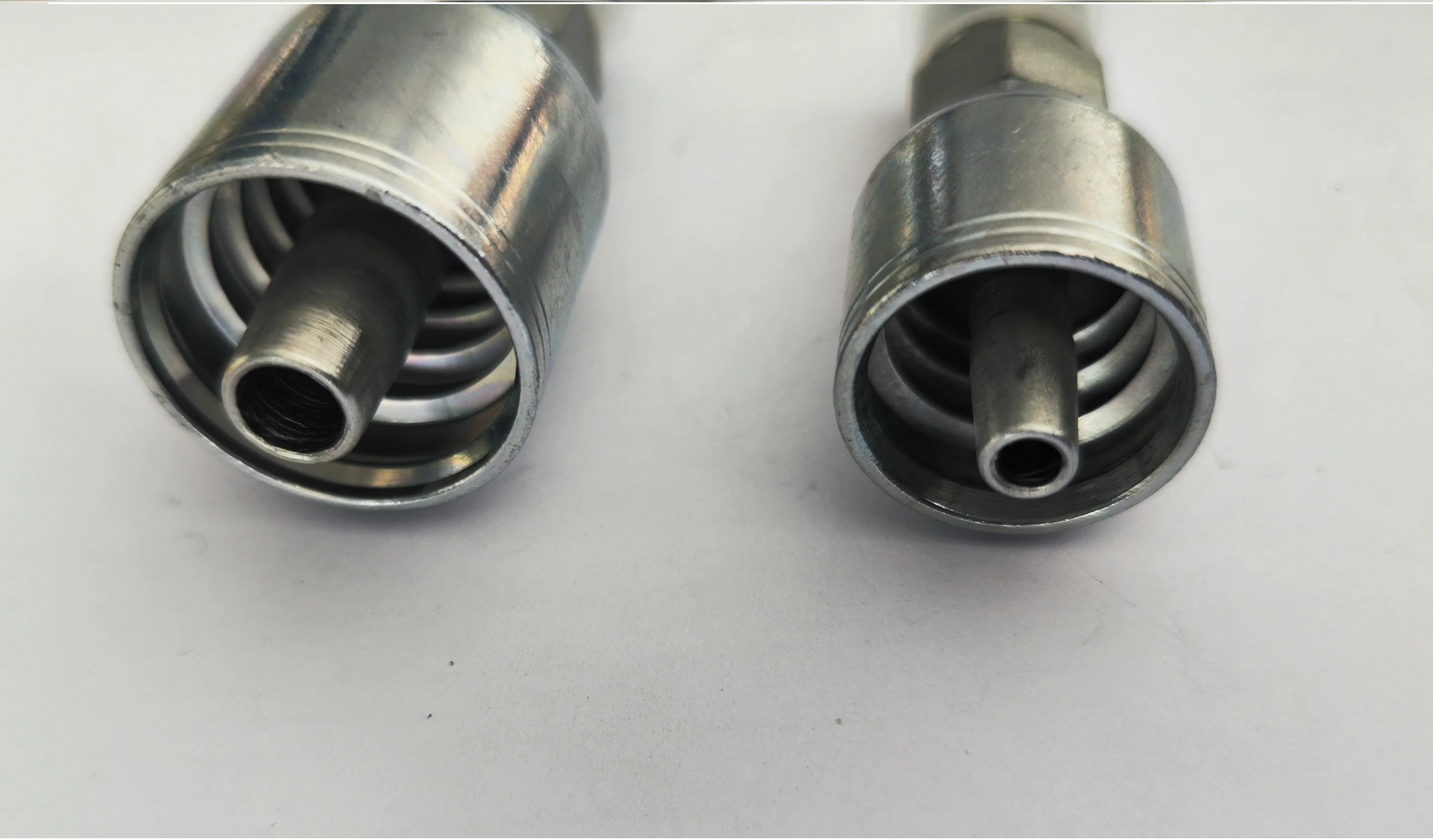 Straight One-Piece Hydraulic Fitting NPT Male Non-Skive Joint Connector