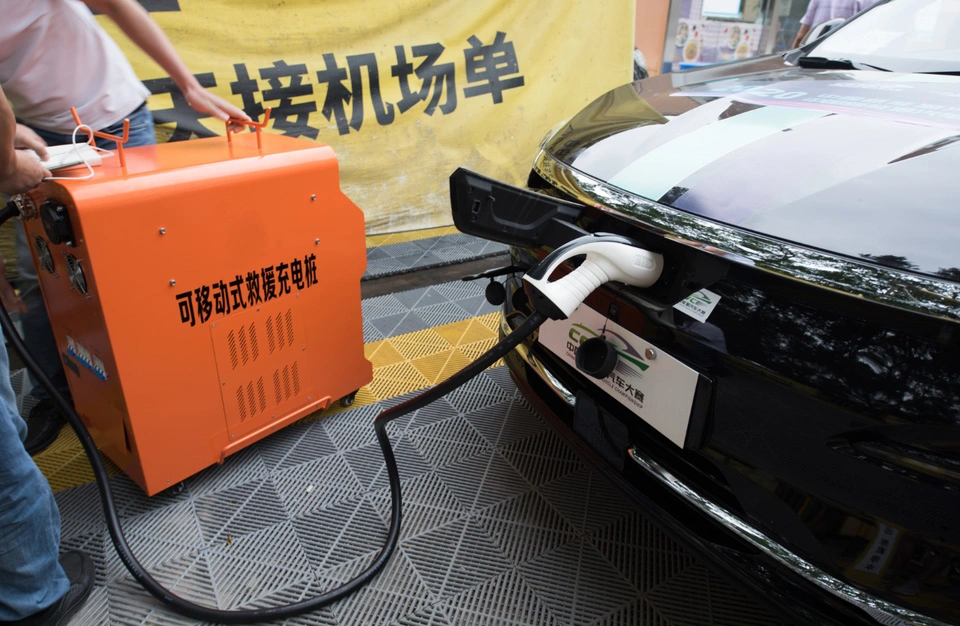 20kw Mobile CCS1 CCS2 DC Cargador de coche de la estación de carga para el coche eléctrico EV de la estación de carga de salida de corriente dc