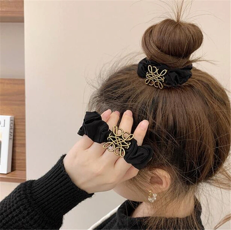 Fashion Black Head Rope Summer French Elegant Temperament Scrunchies Women Pill Head Leather Band Hair Clips Hair Accessories