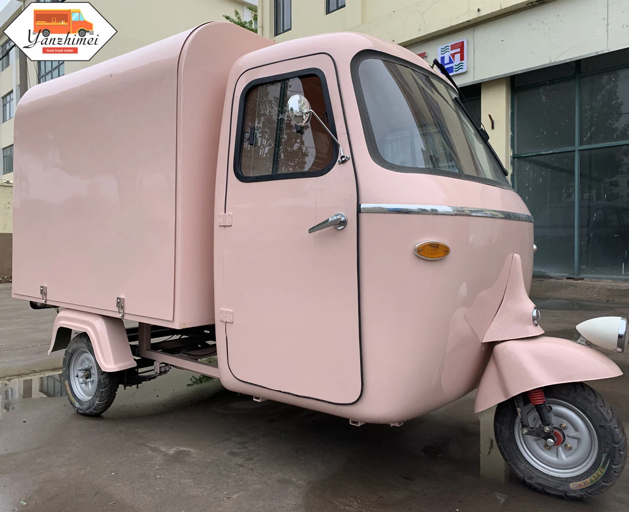 Tricycles électriques Camions de nourriture Chariot à bière Vélo Voiture de fête de mariage à trois roues Voiture de vente de champagne