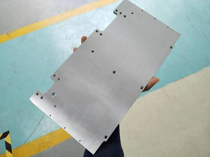 Piezas mecanizadas de aluminio de metal OEM carcasa de máquina CNC chapada en níquel Molde de aluminio