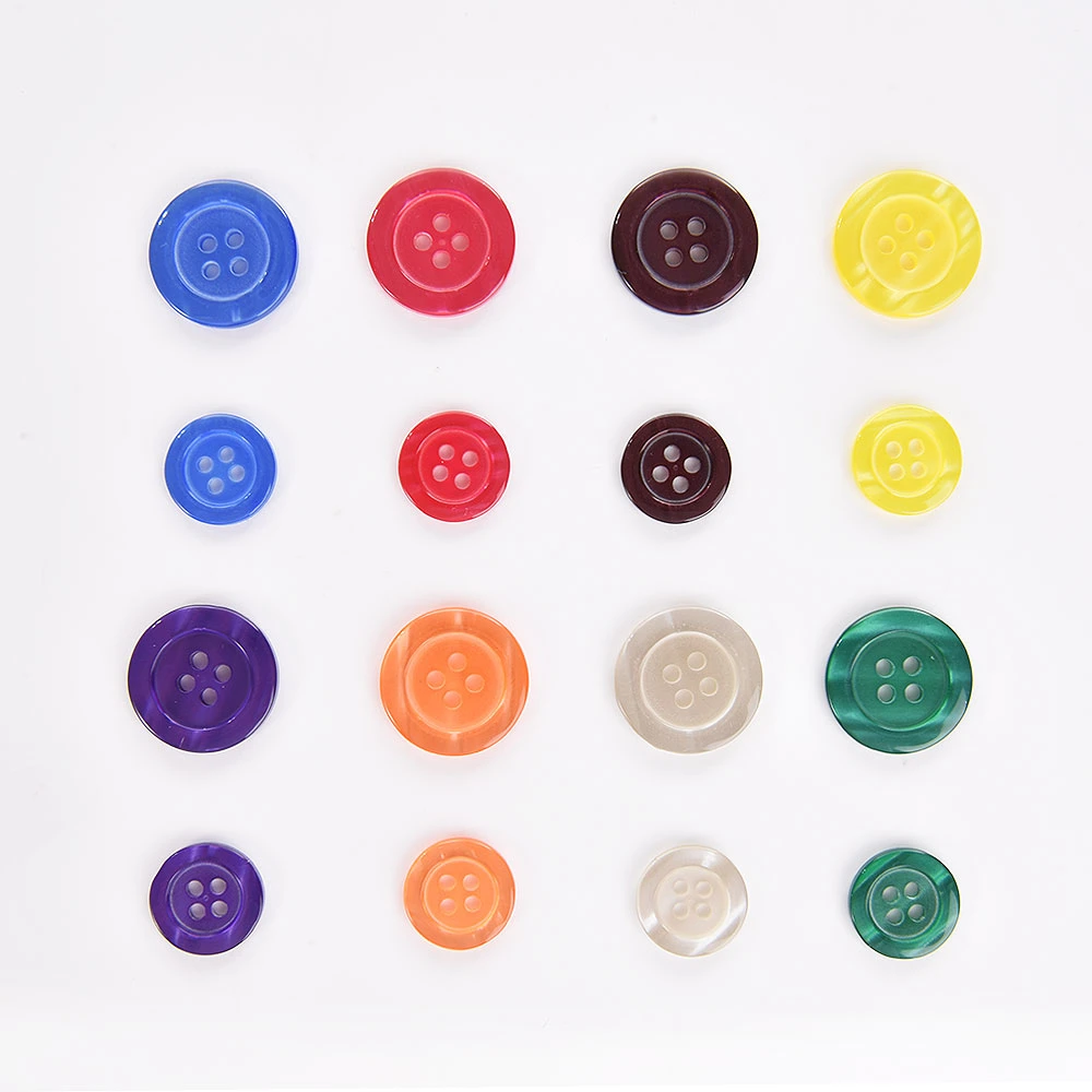 Factory Wholesale/Supplier Custom Sewing 4 Holes Plastic Resin Button Popular in Nigeria