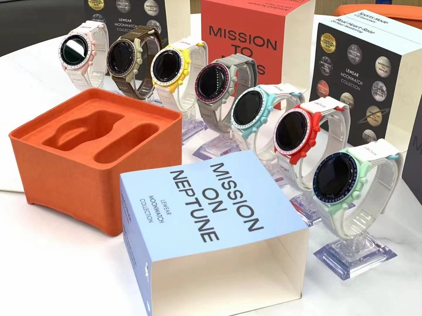 Wholesale Custom Waterproof Bt Talk Full Touch Mobile Smart Watch Ultra 8 Control Screen Sports Smart Watch with Double Watch Strap