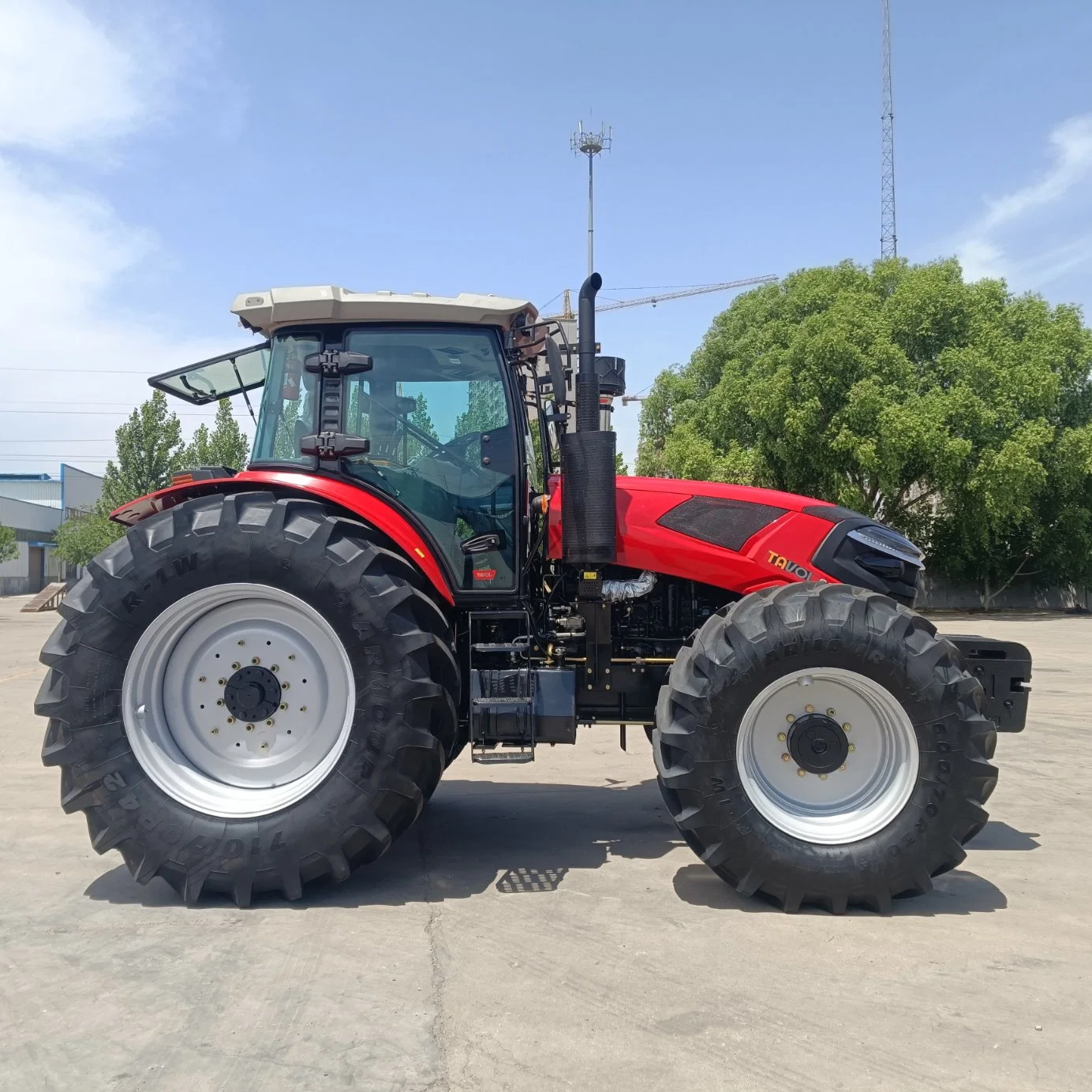 Shandong Tavol Farm Heavy Equipment 280HP Tractors Price