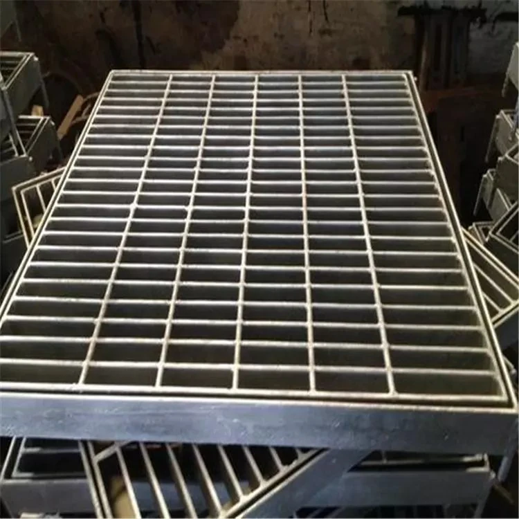 Removable Domed Drain Canal Cover Galvanized Welded Grating Walkway Steel Grating Floor Plate