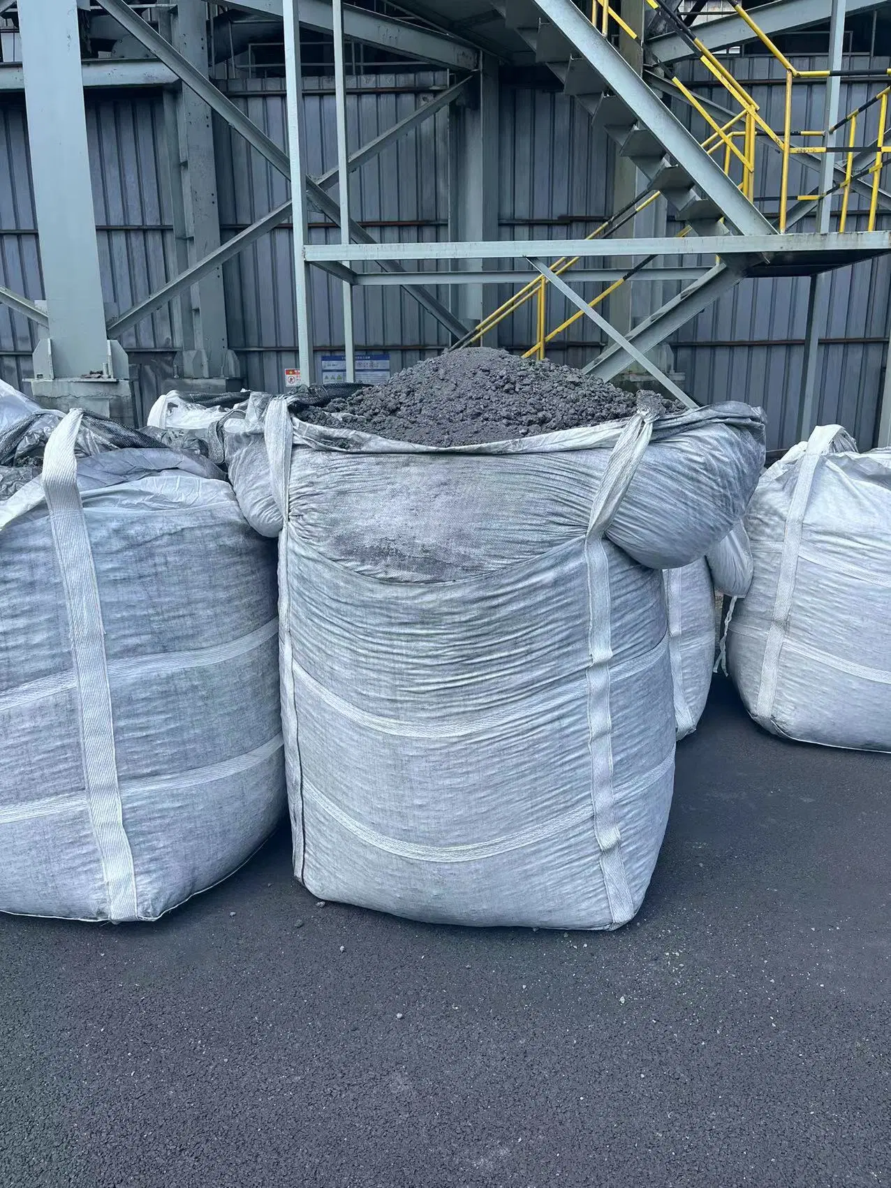 Low Sulfur Calcined Petroleum Coke Carburant Pet Coke Price