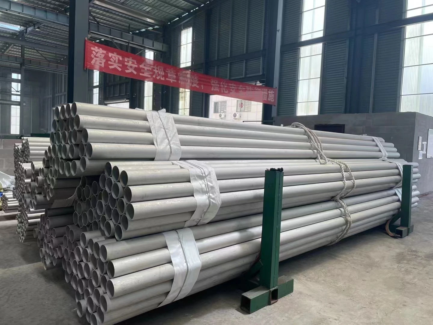 Hot Sell Welding Industrial Pipe ASTM A312 TP304 316 Flexible Pipe Stainless Steel Water Pipe Hose 304