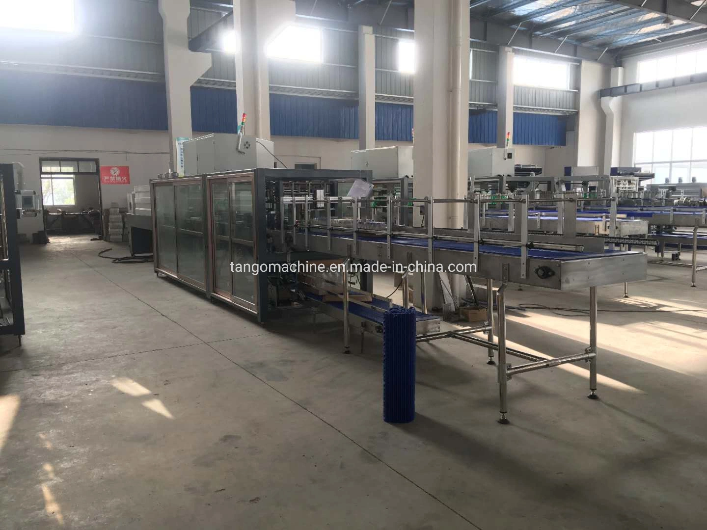 Automatic Bottle Can Cardboard Tray Shrink Packing Packaging Machine