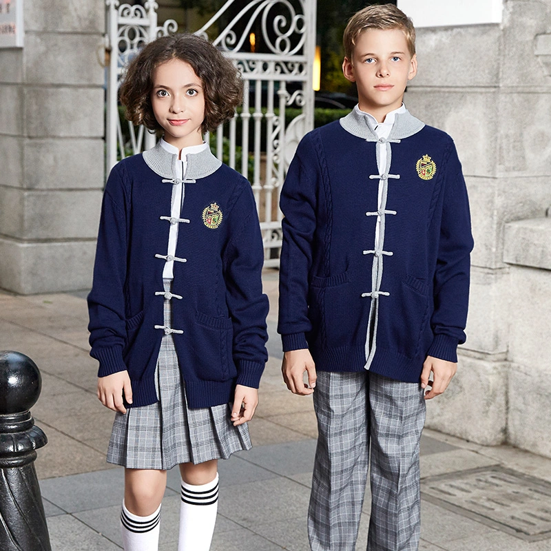 Pullover Individuelle Designs für Kinder Hand gestrickt Schuluniform