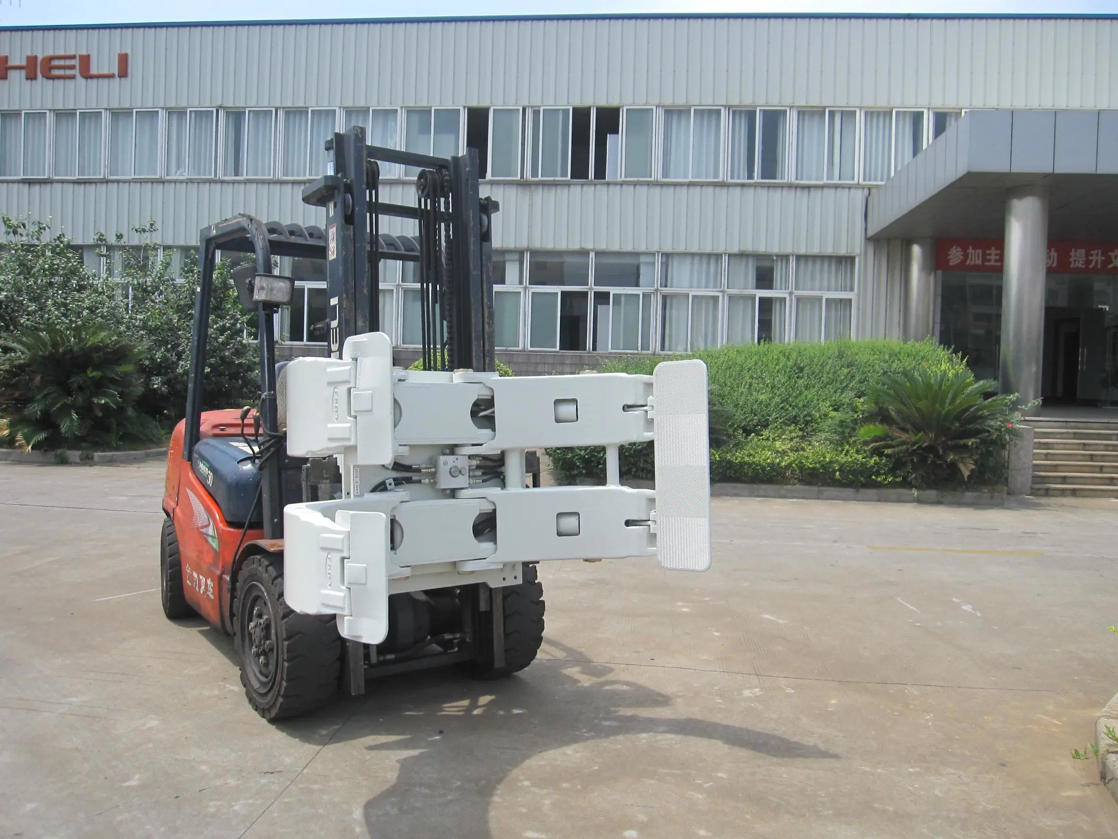 Heli Forklift Parts Attachment 6t Paper Roll Clamp with 360 Degree Rotation