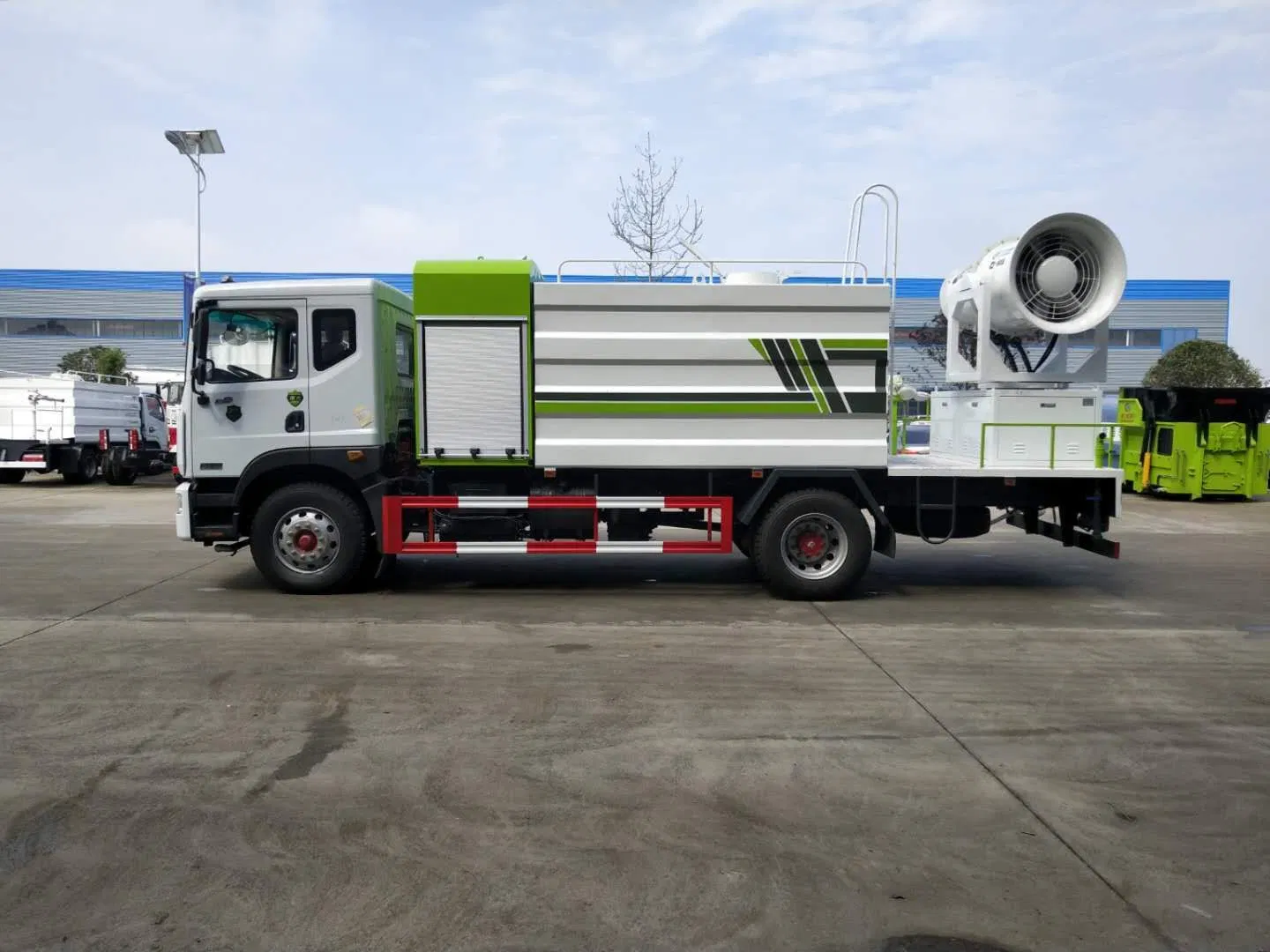 2000L Tanker Truck City Town Disinfectant Spray Watering Cart for Sale
