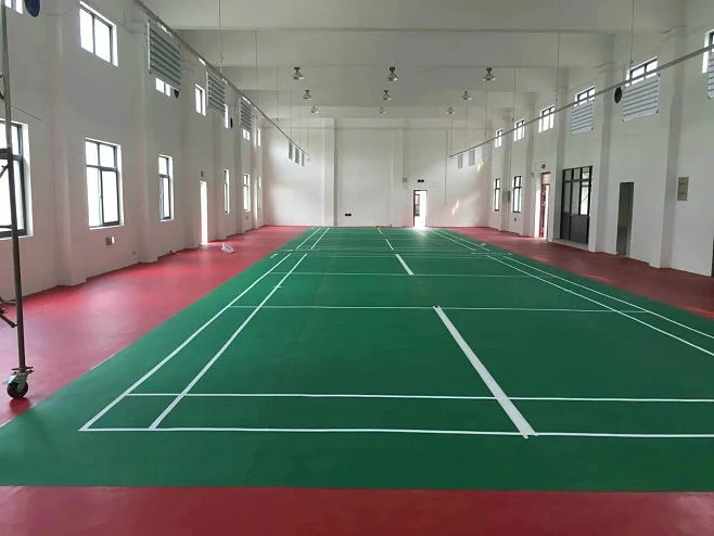 Stade de tennis de table intérieur/extérieur en PVC avec garantie de 10 ans.