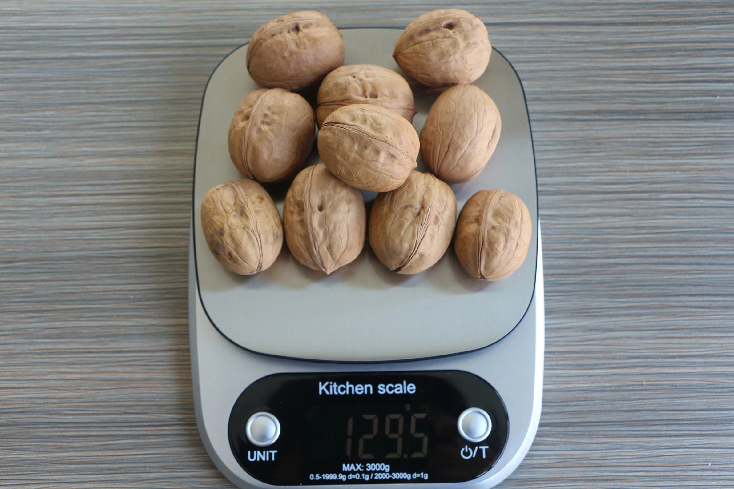 Chinese Xinjiang Paper Shell Raw Walnuts with Low Price