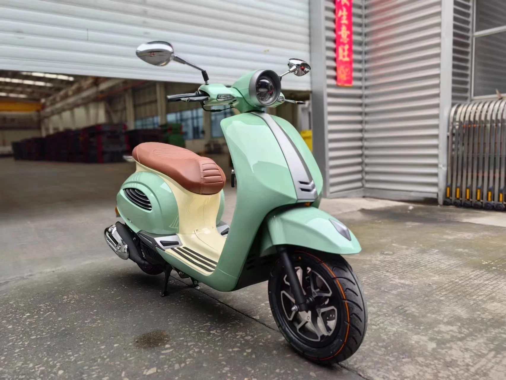 Geely Ming F19 150cc Water-Cooled Vespa Style Lady Scooter