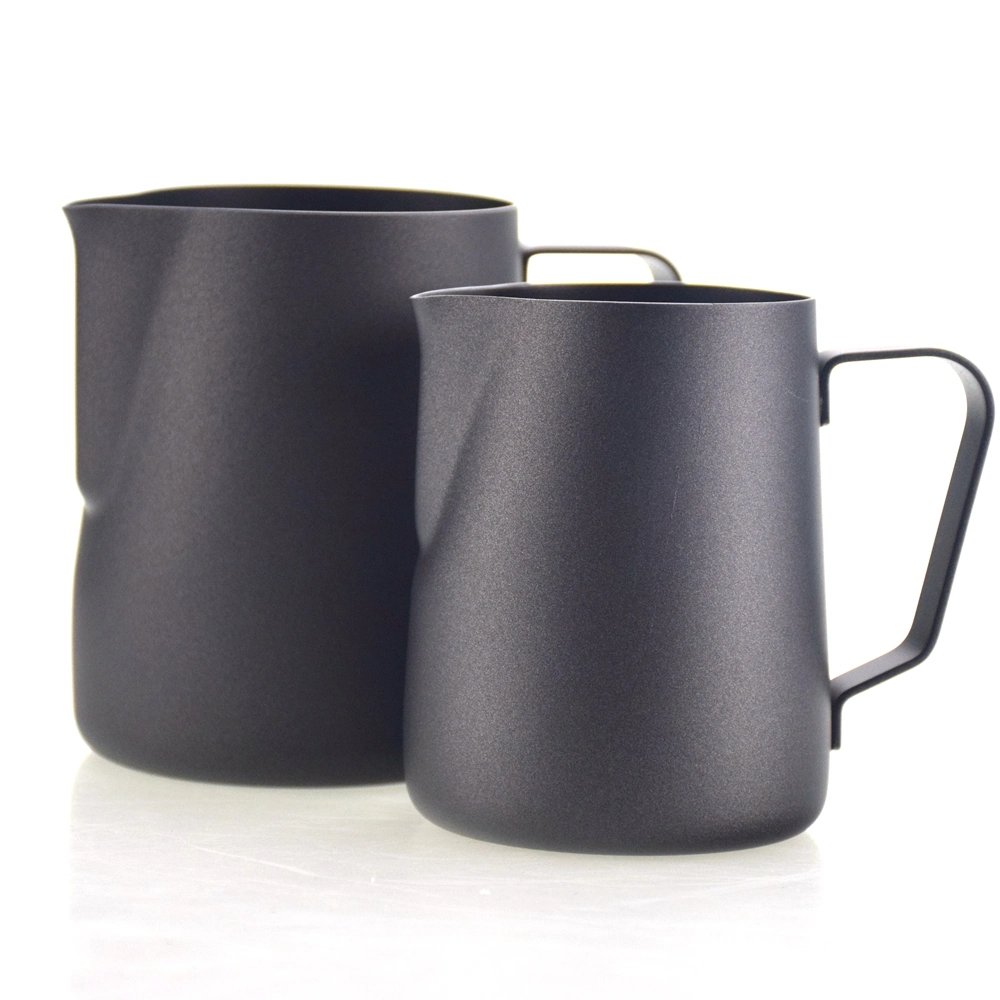 Tasse de café noir lait Pitcher 304 verser sur le pot de café