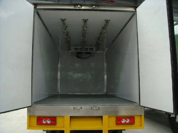 Dongfeng Mobile Frozen Food Meat Hook Refrigerator Truck