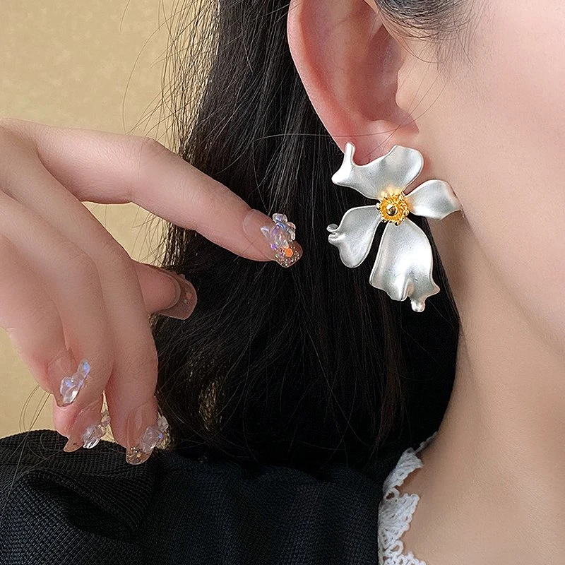 Famous Replicas Chanella Flower Earrings Women Jewelry Wedding Party Anniversary Jewerlry Accessories