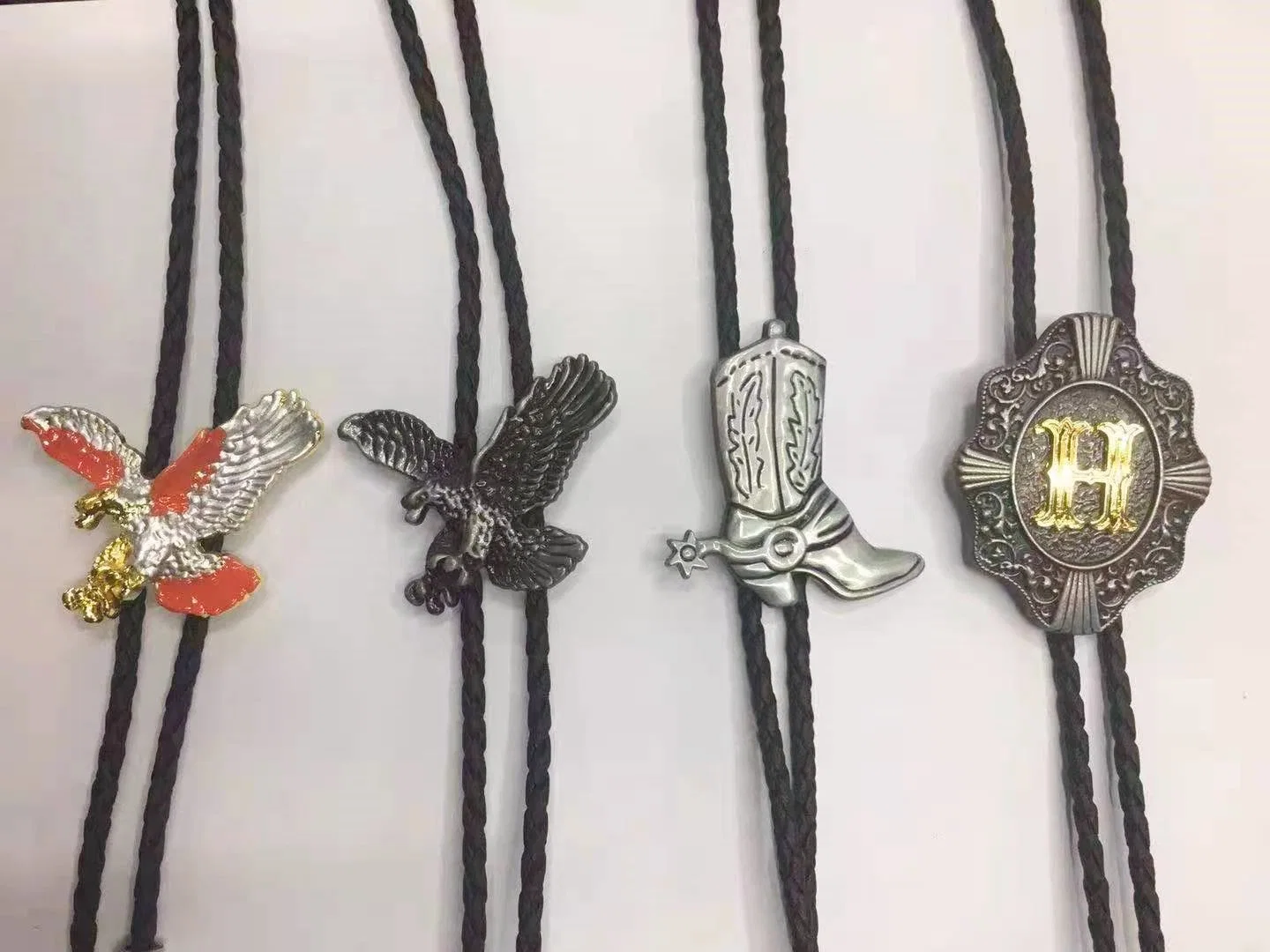 Wholesale/Supplier High quality/High cost performance  Classical Custom PU Leather Bolo Tie