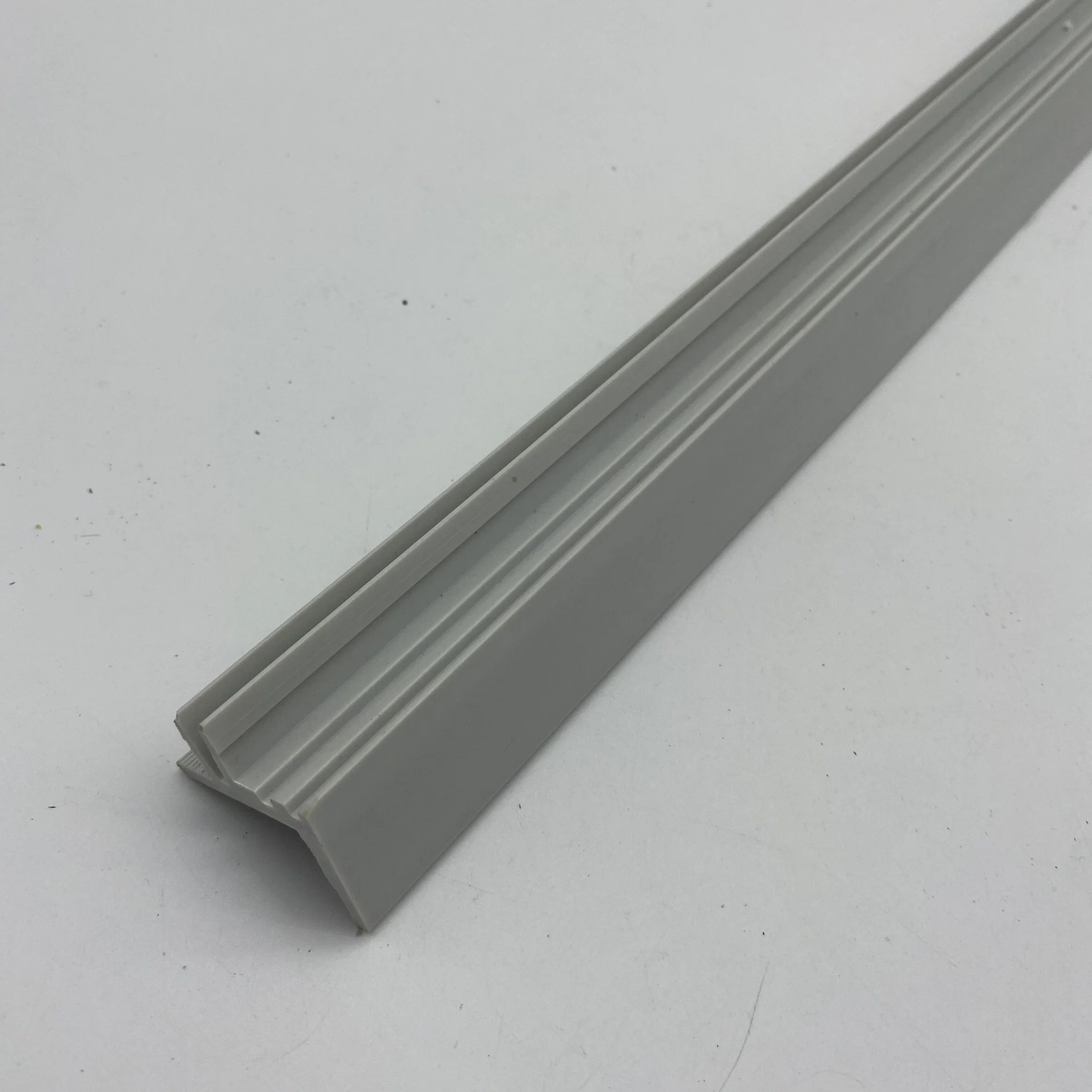 Experienced Custom PVC/PE/PC/ABS Plastic Extruded Corner Plastic Profile