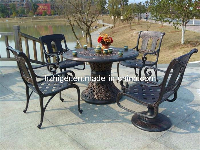 Customized Beautiful Metal Garden Tables and Chairs (HG508)