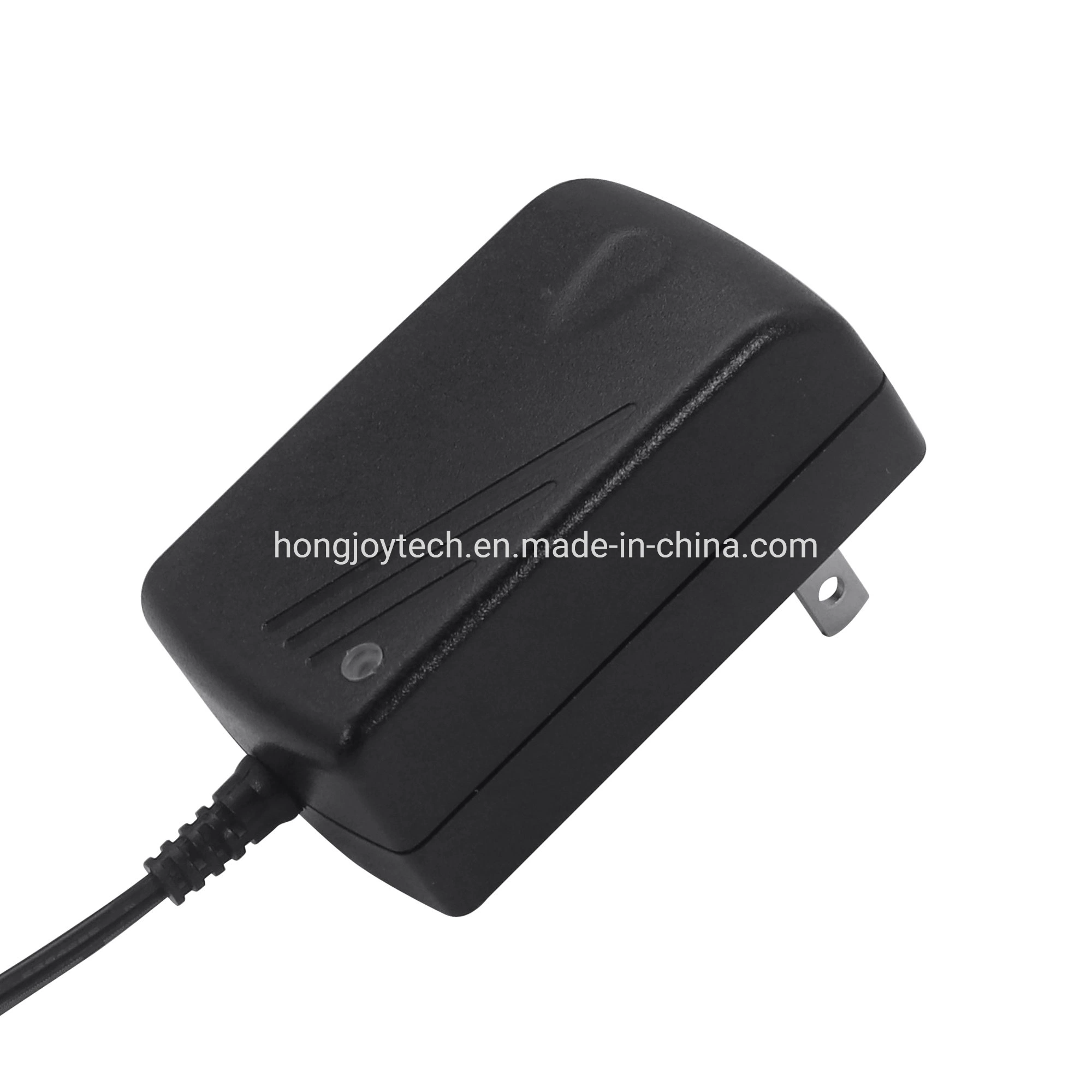 CE Alimentation électrique au lithium de style mural 8,4V 2A 12,6V 0,5A 16,8V 1,0A 16,8V 2,5A Chargeur de batterie standard pour l'Europe, l'Australie, la Nouvelle-Zélande, les États-Unis, le Royaume-Uni et l'Inde.